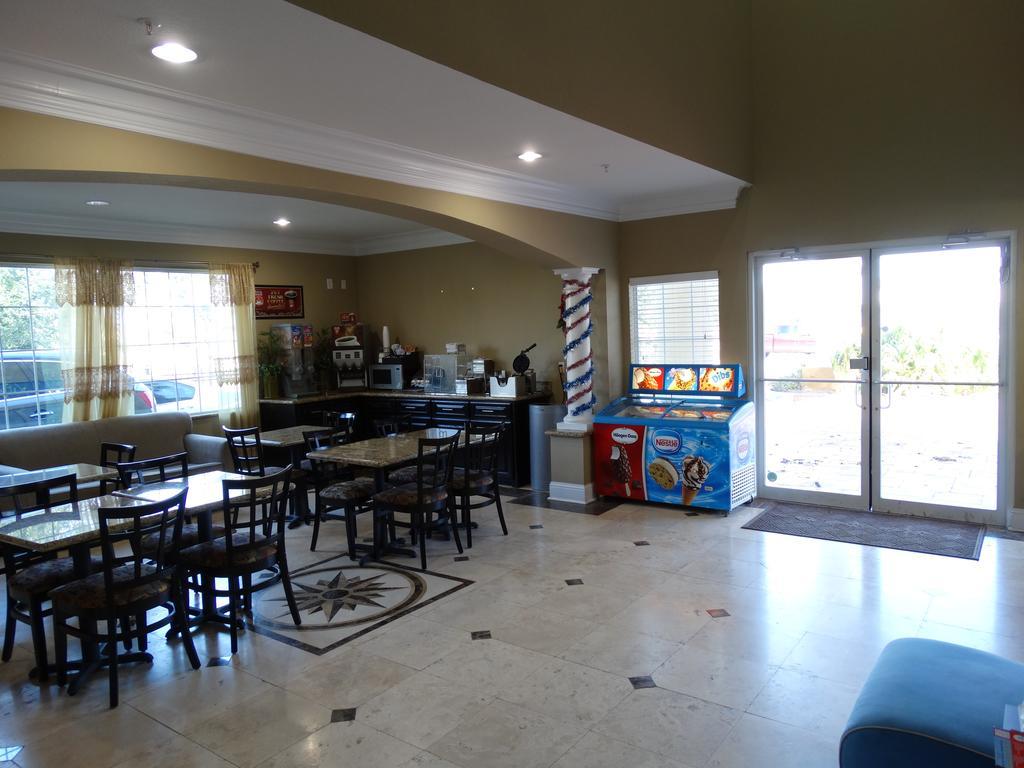 Regency Inn & Suites - Baytown Exterior photo